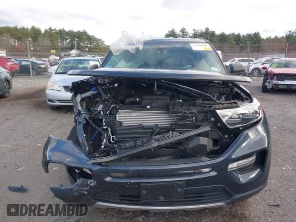 ✅ 2024 Ford Explorer XLT • VIN: 1FMSK8DH2RGA55907 • Lot: 43704786. Wystawiony na IAAI z przebiegiem 13 777 mil. Bezpłatny archiwum sprzedaży aukcyjnych z USA i szczegółowy raport historii pojazdu na DreamBid. Zdjęcie 12.