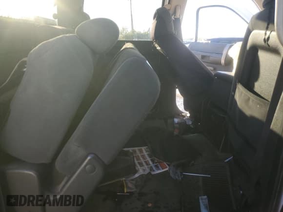 ✅ 2007 Chevrolet Silverado 2500HD 1LT • VIN: 1GCHK23K97F507492 • Лот: 82319905. Опубликован ранее на Copart с пробегом Не указан. Бесплатный доступ к архиву аукционных продаж из США и подробный отчёт об истории автомобиля на DreamBid. Изображение 10.