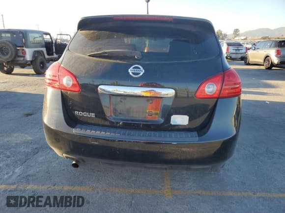 ✅ 2012 Nissan Rogue S • VIN: JN8AS5MT3CW603739 • Lot: 90687885. Wystawiony na Copart z przebiegiem 201 145 mil. Bezpłatny archiwum sprzedaży aukcyjnych z USA i szczegółowy raport historii pojazdu na DreamBid. Zdjęcie 6.
