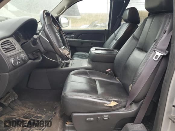 ✅ 2011 GMC Sierra 1500 SLT • VIN: 1GTR2WE34BZ366002 • Lot: 89927425. Listed on Copart with 198,578 mi. Free auction sales archive from the USA and detailed vehicle history report at DreamBid. Image 7.