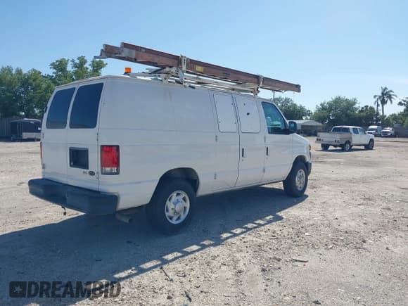 ✅ 2009 Ford Econoline Cargo • VIN: 1FTNE24L09DA20522 • Lot: 41864575. Listed on IAAI with 131,216 mi. Free auction sales archive from the USA and detailed vehicle history report at DreamBid. Image 4.