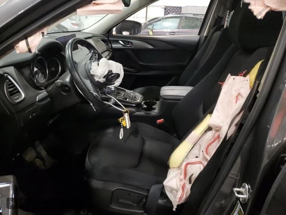 ✅ 2022 Mazda CX-9 Sport • VIN: JM3TCBBY5N0605455 • Lot: 56494515. Wystawiony na Copart z przebiegiem 50 517 mil. Bezpłatny archiwum sprzedaży aukcyjnych z USA i szczegółowy raport historii pojazdu na DreamBid. Zdjęcie 7.