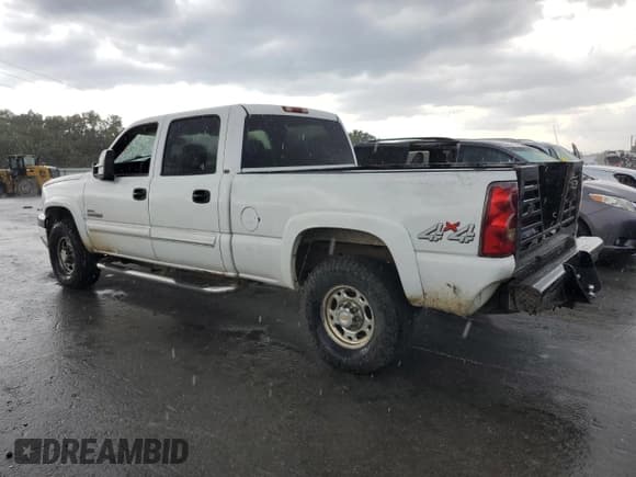 ✅ 2003 Chevrolet Silverado 2500HD LS • VIN: 1GCHK23113F183942 • Lot: 71464565. Listed on Copart with 250,336 mi. Free auction sales archive from the USA and detailed vehicle history report at DreamBid. Image 2.