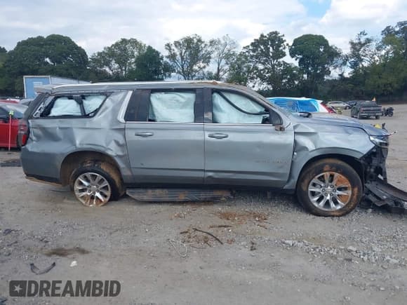 ✅ 2023 Chevrolet Suburban Premier • VIN: 1GNSCFKD7PR193814 • Лот: 43297796. Опубликован ранее на IAAI с пробегом 72 400 миль. Бесплатный доступ к архиву аукционных продаж из США и подробный отчёт об истории автомобиля на DreamBid. Изображение 14.