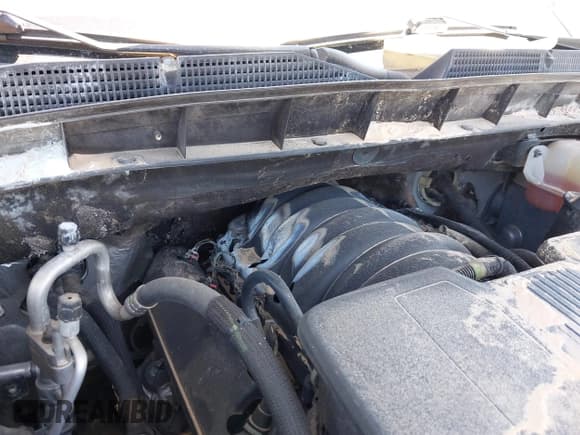 ✅ 2020 GMC Sierra 1500 SLE • VIN: 3GTU9BEDXLG402848 • Лот: 42413522. Опубликован ранее на IAAI с пробегом Не указан. Бесплатный доступ к архиву аукционных продаж из США и подробный отчёт об истории автомобиля на DreamBid. Изображение 6.