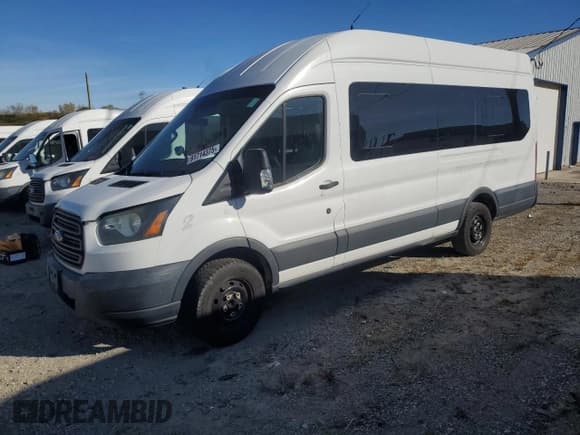 ✅ 2016 Ford Transit Cargo • VIN: 1FTYR3XM6GKA32355 • Лот: 91714375. Опубликован ранее на Copart с пробегом 192 364 миль. Бесплатный доступ к архиву аукционных продаж из США и подробный отчёт об истории автомобиля на DreamBid. Изображение 1.