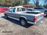 ✅ 1995 Dodge Dakota • VIN: 1B7GL23Y3SS323789 • Lot: 43692175. Wystawiony na IAAI z przebiegiem 170 000 mil. Bezpłatny archiwum sprzedaży aukcyjnych z USA i szczegółowy raport historii pojazdu na DreamBid. Zdjęcie 3.