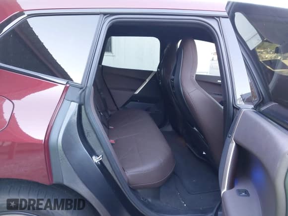 ✅ 2024 BMW iX xDrive50 • VIN: WB523CF07RCN63482 • Lot: 43406139. Wystawiony na IAAI z przebiegiem 26 929 mil. Bezpłatny archiwum sprzedaży aukcyjnych z USA i szczegółowy raport historii pojazdu na DreamBid. Zdjęcie 8.