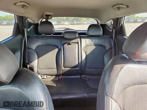 2014 Hyundai Tucson SE z VIN KM8JU3AG8EU917916, wystawiony jako Copart lot #84446995 z przebiegiem 101 797 mil mil oraz Szkoda całkowita • Salvage title. Historia ofert i sprzedaży dostępna na DreamBid. Obrazek 10.