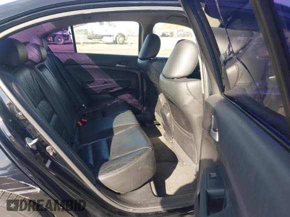 ✅ 2011 Honda Accord SE • VIN: 1HGCP2F65BA010280 • Лот: 43541689. Опубликован ранее на IAAI с пробегом 208 293 миль. Бесплатный доступ к архиву аукционных продаж из США и подробный отчёт об истории автомобиля на DreamBid. Изображение 8.