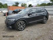 ✅ 2020 Volkswagen Tiguan SEL Premium R-Line • VIN: 3VV4B7AX2LM140554 • Лот: 70455595. Опубликован ранее на Copart с пробегом 28 139 миль. Бесплатный доступ к архиву аукционных продаж из США и подробный отчёт об истории автомобиля на DreamBid. Изображение 1.