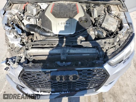 ✅ 2018 Audi S4 Premium Plus • VIN: WAUB4AF40JA003907 • Lot: 80828005. Wystawiony na Copart z przebiegiem Nie podano. Bezpłatny archiwum sprzedaży aukcyjnych z USA i szczegółowy raport historii pojazdu na DreamBid. Zdjęcie 11.