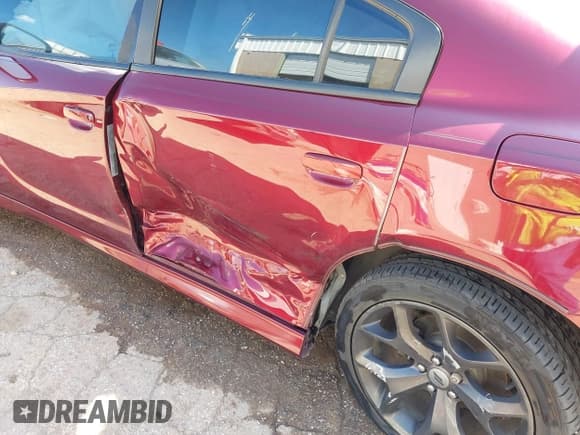 ✅ 2018 Dodge Charger SXT Plus • VIN: 2C3CDXHG6JH238805 • Лот: 42995074. Опубликован ранее на IAAI с пробегом 119 297 миль. Бесплатный доступ к архиву аукционных продаж из США и подробный отчёт об истории автомобиля на DreamBid. Изображение 6.