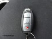 ✅ 2016 Nissan Pathfinder SV • VIN: 5N1AR2MMXGC600841 • Lot: 42151505. Wystawiony na IAAI z przebiegiem 112 418 mil. Bezpłatny archiwum sprzedaży aukcyjnych z USA i szczegółowy raport historii pojazdu na DreamBid. Zdjęcie 11.