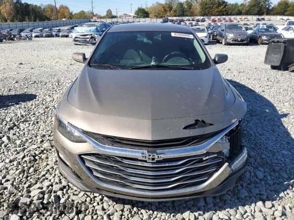 2020 Chevrolet Malibu LT with VIN 1G1ZD5ST2LF065930, listed as a Copart auction lot 82686095 with 115,796 mi miles and Clean title. Bid and sale history available at DreamBid. Image 5.
