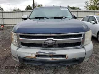 2009 Chevrolet Silverado 1500 Work Truck z VIN 3GCEK13329G186094, wystawiony jako Copart lot #82466075 z przebiegiem 213 816 mil mil oraz Czysty tytuł • Clean title. Historia ofert i sprzedaży dostępna na DreamBid. Obrazek 5.