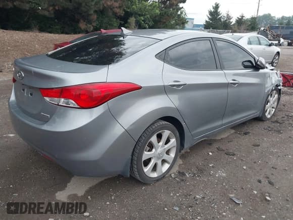 ✅ 2013 Hyundai Elantra Limited • VIN: KMHDH4AEXDU946919 • Лот: 42627976. Опубликован ранее на IAAI с пробегом 128 142 миль. Бесплатный доступ к архиву аукционных продаж из США и подробный отчёт об истории автомобиля на DreamBid. Изображение 4.
