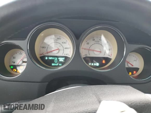 ✅ 2012 Dodge Challenger SXT • VIN: 2C3CDYAG7CH208795 • Lot: 86140684. Wystawiony na Copart z przebiegiem 58 937 mil. Bezpłatny archiwum sprzedaży aukcyjnych z USA i szczegółowy raport historii pojazdu na DreamBid. Zdjęcie 9.