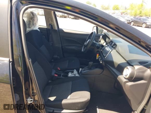 ✅ 2023 Nissan Versa S • VIN: 3N1CN8DV4PL831133 • Lot: 42136974. Listed on IAAI with 50,460 mi. Free auction sales archive from the USA and detailed vehicle history report at DreamBid. Image 5.