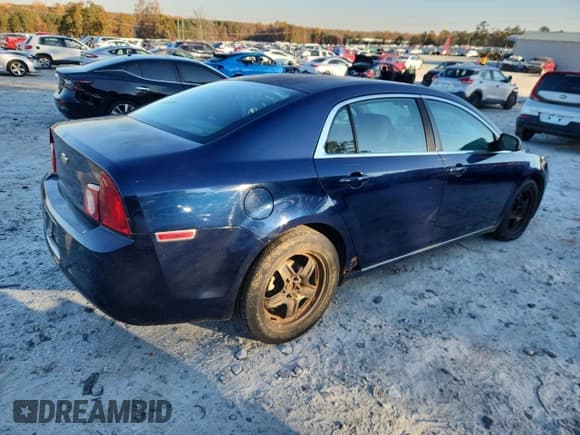 ✅ 2009 Chevrolet Malibu 1LT • VIN: 1G1ZH57B294110812 • Lot: 92158875. Wystawiony na Copart z przebiegiem 221 942 mil. Bezpłatny archiwum sprzedaży aukcyjnych z USA i szczegółowy raport historii pojazdu na DreamBid. Zdjęcie 3.