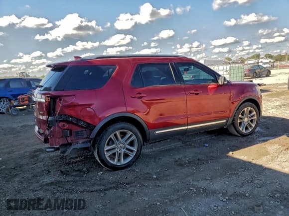 ✅ 2016 Ford Explorer XLT • VIN: 1FM5K8D87GGC30503 • Lot: 93504205. Wystawiony na Copart z przebiegiem 119 544 mil. Bezpłatny archiwum sprzedaży aukcyjnych z USA i szczegółowy raport historii pojazdu na DreamBid. Zdjęcie 3.