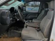 ✅ 2015 Chevrolet Silverado 2500HD Work Truck • VIN: 1GC1KUE8XFF534245 • Лот: 80022024. Опубликован ранее на Copart с пробегом 163 112 миль. Бесплатный доступ к архиву аукционных продаж из США и подробный отчёт об истории автомобиля на DreamBid. Изображение 7.