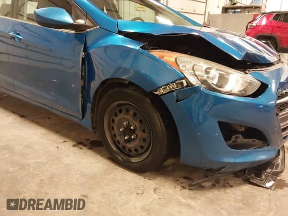 2017 Hyundai Elantra с VIN KMHD35LH0HU352065, выставлен на аукционе IAAI как лот 43377389 с пробегом 140 461 миль миль и . История ставок и продаж доступна на DreamBid. Изображение 18.