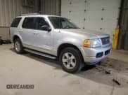 ✅ 2005 Ford Explorer Limited • VIN: 1FMZU75K75UA24452 • Лот: 80117715. Опубликован ранее на Copart с пробегом 81 327 миль. Бесплатный доступ к архиву аукционных продаж из США и подробный отчёт об истории автомобиля на DreamBid. Изображение 4.