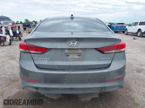 ✅ 2017 Hyundai Elantra SE • VIN: KMHD84LFXHU153888 • Lot: 42344724. Wystawiony na IAAI z przebiegiem 152 769 mil. Bezpłatny archiwum sprzedaży aukcyjnych z USA i szczegółowy raport historii pojazdu na DreamBid. Zdjęcie 17.