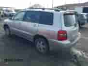 2007 Toyota Highlander with VIN JTEGD21A670168804, listed as a IAAI auction lot 42176448 with 264,361 mi miles and . Bid and sale history available at DreamBid. Image 3.