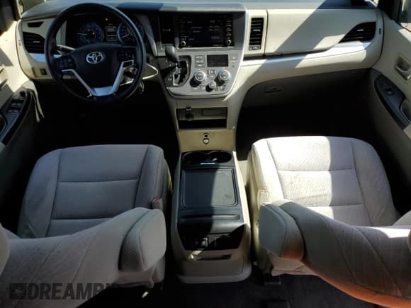 ✅ 2020 Toyota Sienna LE • VIN: 5TDJZ3DC3LS240743 • Lot: 52117865. Listed on Copart with 93,047 mi. Free auction sales archive from the USA and detailed vehicle history report at DreamBid. Image 8.