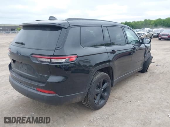 ✅ 2024 Jeep Grand Cherokee Altitude • VIN: 1C4RJKAG4R8581402 • Lot: 42366247. Listed on IAAI with 11,793 mi. Free auction sales archive from the USA and detailed vehicle history report at DreamBid. Image 4.