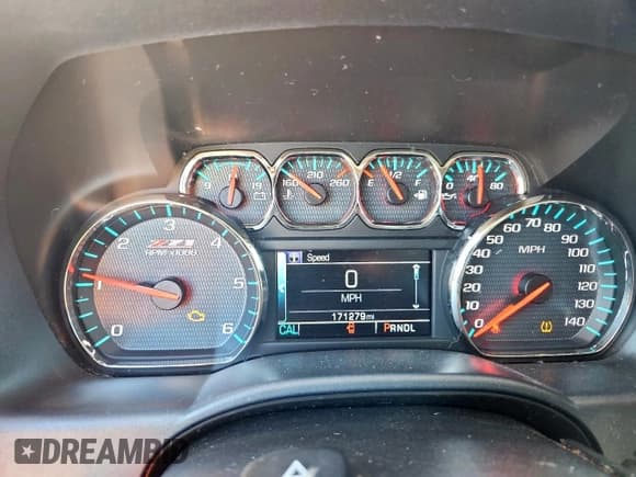 ✅ 2018 Chevrolet Silverado 1500 LT • VIN: 3GCUKREC5JG164974 • Лот: 90520345. Опубликован ранее на Copart с пробегом 171 279 миль. Бесплатный доступ к архиву аукционных продаж из США и подробный отчёт об истории автомобиля на DreamBid. Изображение 9.