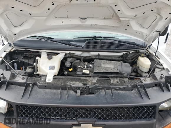 ✅ 2014 Chevrolet Express Cargo • VIN: 1GCWGFCG2E1202504 • Lot: 81658295. Listed on Copart with 196,316 mi. Free auction sales archive from the USA and detailed vehicle history report at DreamBid. Image 11.