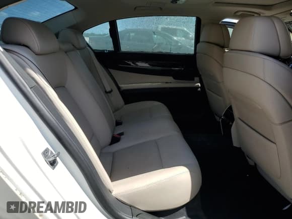 ✅ 2011 BMW 7 Series 750Li • VIN: WBAKB8C50BCY66725 • Lot: 70841595. Listed on Copart with Not provided. Free auction sales archive from the USA and detailed vehicle history report at DreamBid. Image 10.