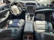 ✅ 2019 Nissan Maxima Platinum • VIN: 1N4AA6AV5KC371631 • Lot: 64587135. Wystawiony na Copart z przebiegiem 97 794 mil. Bezpłatny archiwum sprzedaży aukcyjnych z USA i szczegółowy raport historii pojazdu na DreamBid. Zdjęcie 8.