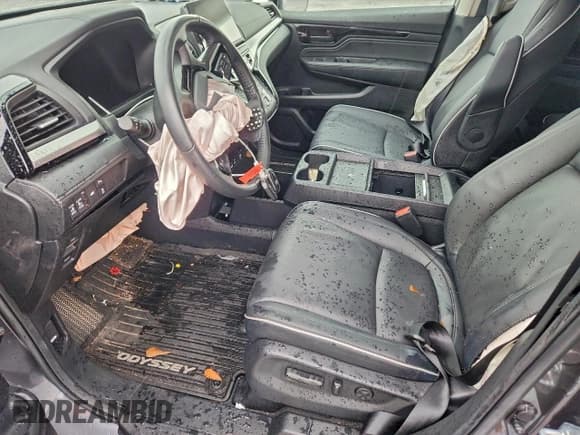 ✅ 2025 Honda Odyssey Touring • VIN: 5FNRL6H83SB011705 • Lot: 94996825. Listed on Copart with 20,690 mi. Free auction sales archive from the USA and detailed vehicle history report at DreamBid. Image 7.