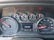 ✅ 2023 Chevrolet Silverado 1500 Custom Trail Boss • VIN: 3GCPDCEK2PG137008 • Lot: 41492242. Wystawiony na IAAI z przebiegiem 13 264 mil. Bezpłatny archiwum sprzedaży aukcyjnych z USA i szczegółowy raport historii pojazdu na DreamBid. Zdjęcie 7.