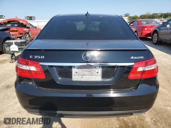 ✅ 2013 Mercedes-Benz E 350 Luxury • VIN: WDDHF8JB0DA694565 • Лот: 70806055. Опубликован ранее на Copart с пробегом 88 850 миль. Бесплатный доступ к архиву аукционных продаж из США и подробный отчёт об истории автомобиля на DreamBid. Изображение 6.
