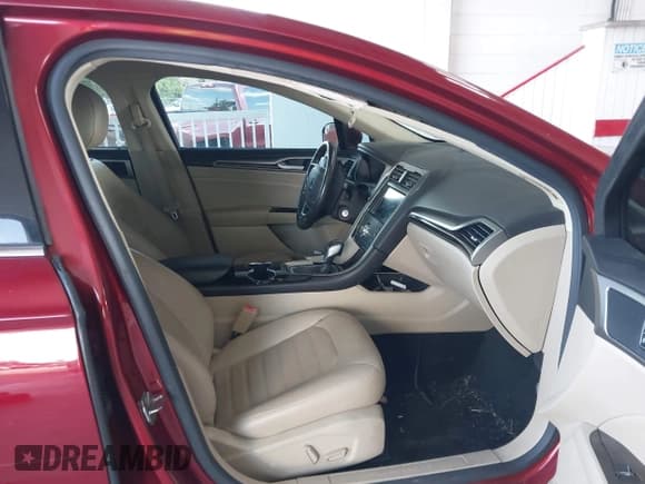 ✅ 2014 Ford Fusion SE • VIN: 3FA6P0H92ER279344 • Лот: 43468513. Опубликован ранее на IAAI с пробегом 139 045 миль. Бесплатный доступ к архиву аукционных продаж из США и подробный отчёт об истории автомобиля на DreamBid. Изображение 5.