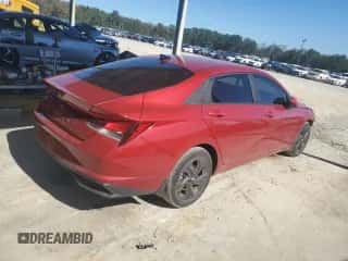 2022 Hyundai Elantra SEL z VIN KMHLM4AG0NU257031, wystawiony jako Copart lot #90540645 z przebiegiem 29 978 mil mil oraz Szkoda całkowita • Salvage title. Historia ofert i sprzedaży dostępna na DreamBid. Obrazek 3.