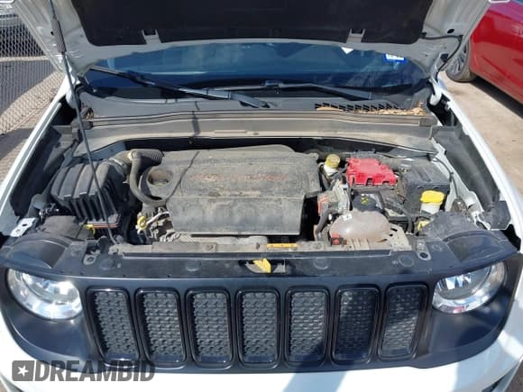 ✅ 2020 Jeep Renegade Altitude • VIN: ZACNJABB5LPL65518 • Lot: 43484343. Listed on IAAI with 48,042 mi. Free auction sales archive from the USA and detailed vehicle history report at DreamBid. Image 10.