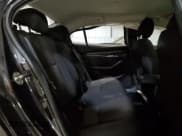 ✅ 2024 Mazda 3 S • VIN: 3MZBPAAM3RM423321 • Лот: 80955314. Опубликован ранее на Copart с пробегом 6 889 миль. Бесплатный доступ к архиву аукционных продаж из США и подробный отчёт об истории автомобиля на DreamBid. Изображение 10.