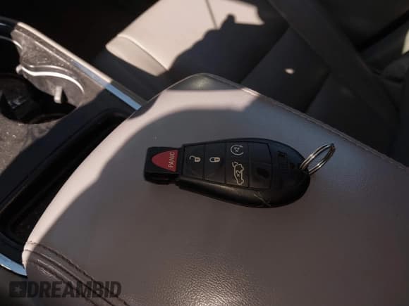 ✅ 2012 Dodge Durango Crew • VIN: 1C4RDJDG2CC358647 • Лот: 43560973. Опубликован ранее на IAAI с пробегом 170 380 миль. Бесплатный доступ к архиву аукционных продаж из США и подробный отчёт об истории автомобиля на DreamBid. Изображение 11.