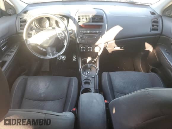 2013 Mitsubishi Outlander LE with VIN 4A4AP5AU6DE018325, listed as a Copart auction lot 82495695 with 260,422 mi miles and Salvage title. Bid and sale history available at DreamBid. Image 8.