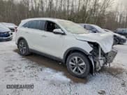 ✅ 2019 Kia Sorento EX • VIN: 5XYPHDA51KG608373 • Lot: 94556715. Wystawiony na Copart z przebiegiem Nie podano. Bezpłatny archiwum sprzedaży aukcyjnych z USA i szczegółowy raport historii pojazdu na DreamBid. Zdjęcie 4.