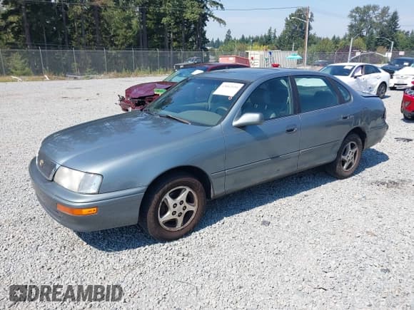 ✅ 1997 Toyota Avalon XL • VIN: 4T1BF12B9VU159574 • Lot: 43062154. Listed on IAAI with 270,591 mi. Free auction sales archive from the USA and detailed vehicle history report at DreamBid. Image 17.