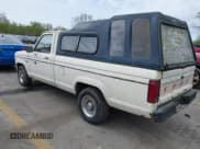 ✅ 1985 Ford Ranger S • VIN: 1FTCR10S8FUA23702 • Lot: 42017521. Wystawiony na IAAI z przebiegiem 12 320 mil. Bezpłatny archiwum sprzedaży aukcyjnych z USA i szczegółowy raport historii pojazdu na DreamBid. Zdjęcie 3.
