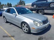 ✅ 2003 Mercedes-Benz E 320 • VIN: WDBUF65J83A290666 • Лот: 42848813. Опубликован ранее на IAAI с пробегом 150 712 миль. Бесплатный доступ к архиву аукционных продаж из США и подробный отчёт об истории автомобиля на DreamBid. Изображение 1.