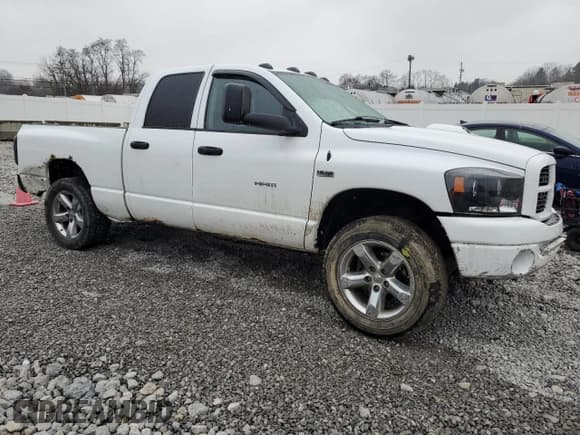 ✅ 2007 Dodge 1500 SLT • VIN: 1D7HU18227S197132 • Лот: 85758684. Опубликован ранее на Copart с пробегом 91 643 миль. Бесплатный доступ к архиву аукционных продаж из США и подробный отчёт об истории автомобиля на DreamBid. Изображение 4.
